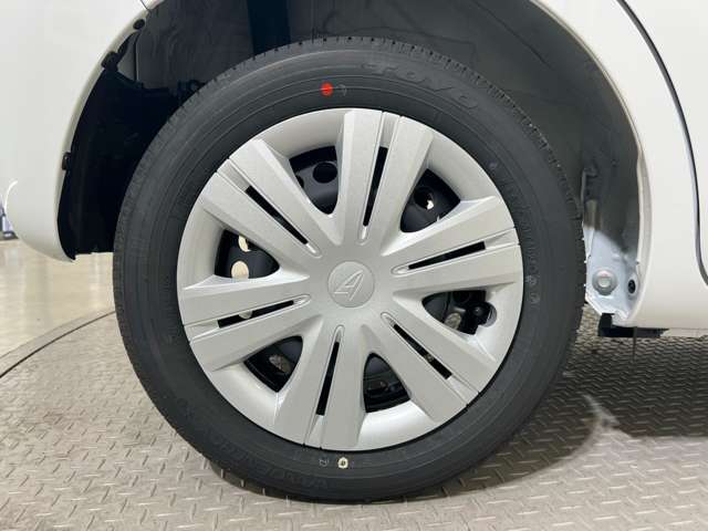 積載車も所有していますので、万が一の時でも当店スタッフにてお車の無料引き取りも行っております。