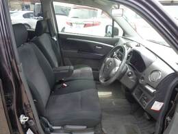 実質年率2.5％低金利オートローンご利用いただけます。他社金利とご比較ください。頭金や支払い回数の変更などお気軽にお問い合わせください。