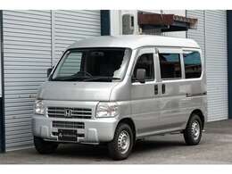 常連のお客様からの下取り車ですが、もともと当店が実走行38,500km・修復歴無し・業者オークション評価4.5点で仕入れ、仕上げた個体です。