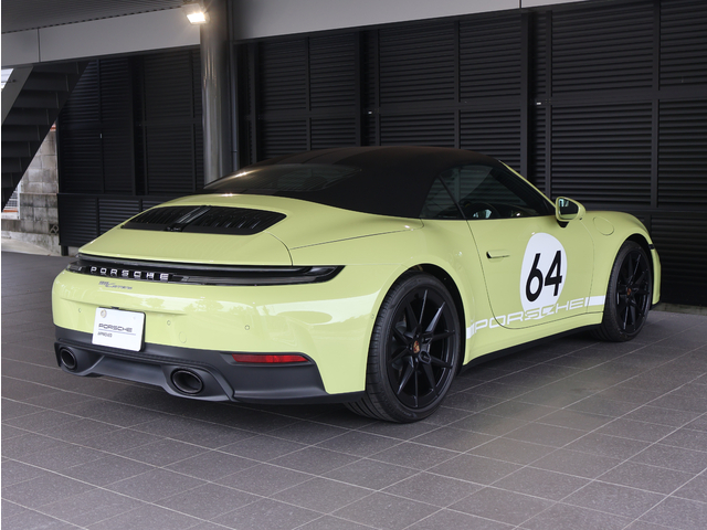 スポーツクロノパッケージ　タイヤ温度表示機能Porsche Track Precision App を含む