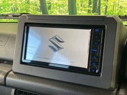 【純正ナビ】人気の純正ナビを装備。オーディオ機能も充実しており、Bluetooth接続すればお持ちのスマホやMP3プレイヤーの音楽を再生可能！毎日の運転がさらに楽しくなります！！