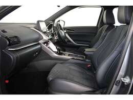 ゆったり包み込むようなフロントシート！長距離運転の疲労も軽減してくれます！