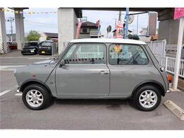 お車は見られなくても購入はできますが、現状でのお渡しをご理解できる方と致します。後付け部やパーツなど保証は一切ございません。気になる場合は動作確認してきますのでお電話でご質問下さい。動画も送れます。