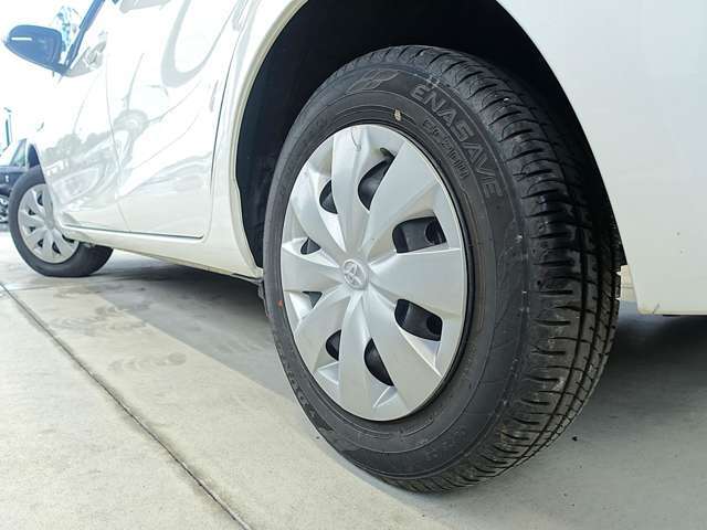 DUNLOPエナセーブタイヤ装着済！低燃費に貢献します！