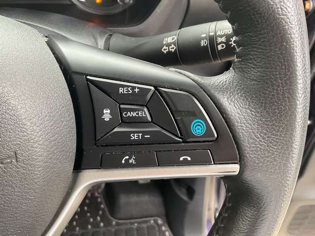 プロパイロット（運転支援技術）搭載です。高速運転がとても楽になります。