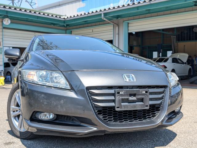 弊社は小人数で運営している為、現車を見にご来店頂ける場合は事前にご一報頂けますと幸いです。店舗から離れた場所で保管していて事前に準備が必要な車両もございので、可能であればご協力お願い申し上げます。
