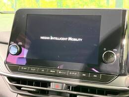 【純正9インチナビ】人気の純正ナビを装備。オーディオ機能も充実しており、Bluetooth接続すればお持ちのスマホやMP3プレイヤーの音楽を再生可能！毎日の運転がさらに楽しくなります！！