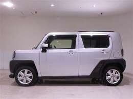 機動力を高める小回り性能。　細い路地に入る時やUターン時、車庫入れや縦列駐車時の取り回しがスムーズに行えます。