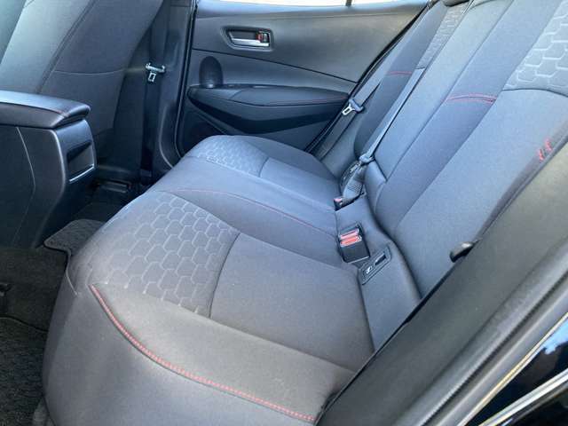 当店は新車販売・中古車販売・車検・整備・鈑金塗装・用品販売・自動車保険を取扱い、カーライフの総合店舗です。