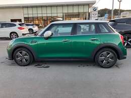 シートは高さの調節もできます！小柄な女性も安心して乗ることができます。