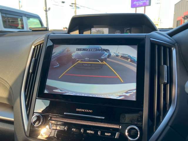 【バックモニター】狭い駐車時や、夜間のバック時に大活躍！運転スキルに関わらず、今や必須となった装備のひとつです！