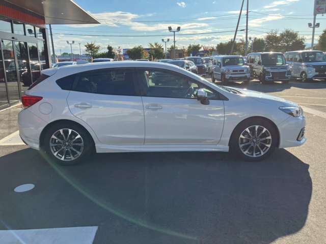 【自社保証】年数が選べる最長5年保証！地域密着を軸に納車からがお付き合いです。大事なお車を長く乗っていただきたい。そんな思いから自社保証始めました！走行距離無制限+350項目の保証でご納車後も安心！