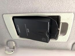 【ETC】高速道路の料金所をストレスなく通過！話題のスポットやサービスエリアに多い「スマートIC」利用時は必須のアイテムです。当店でセットアップを実施、ご納車当日からすぐにご利用いただけます！