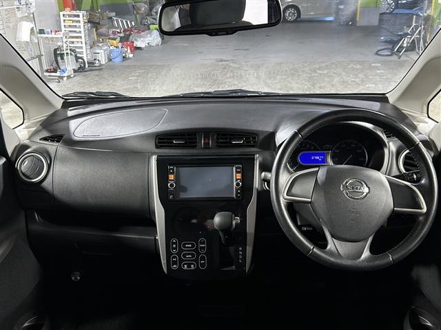 【インパネ全体】全方位で視界が広く、高い目線で運転もしやすいです！