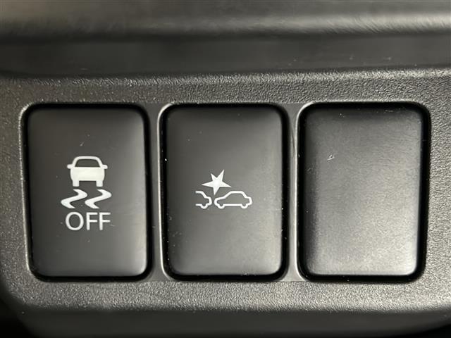 【運転席操作部】快適なドライブを楽しむための機能が装備されています！運転席から触れるので、使いやすいです！除菌プランいれていただくと、さらに清潔で安心していただけます！