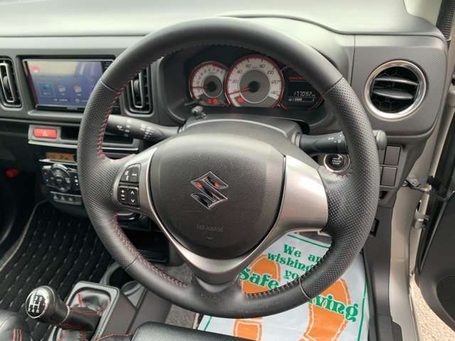 リモコン付き革巻きステアリング