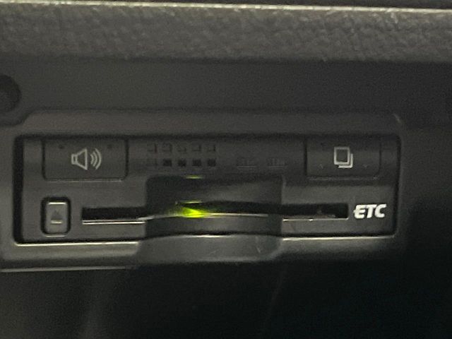 【ETC】高速道路の料金所をストレスなく通過！話題のスポットやサービスエリアに多い「スマートIC」利用時は必須のアイテムです。当店でセットアップを実施、ご納車当日からすぐにご利用いただけます！