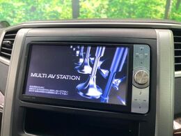 【純正ナビ】人気の純正ナビを装備。オーディオ機能も充実しており、Bluetooth接続すればお持ちのスマホやMP3プレイヤーの音楽を再生可能！毎日の運転がさらに楽しくなります！！