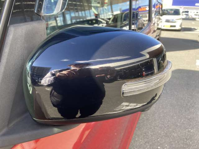 【ウインカー付きドアミラー】バイクとの事故防止になります☆小さいところまで気を配ったデザインです☆