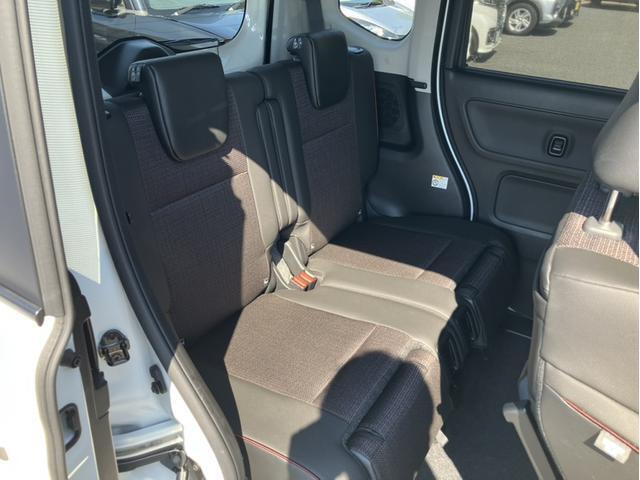 スズキディーラーでは「スズキ認定中古車」という基準を設け、車選びに詳しくないお客様でも「安心して選べる」をご提供しています。