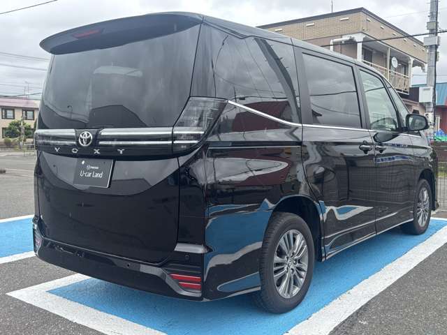 アフターメンテナンスを重視するお客様には、【パックdeメンテ】プログラムをご用意。車検までの点検整備料金（エンジンオイル・フィルター交換含む）がセットになったお得なプランです♪