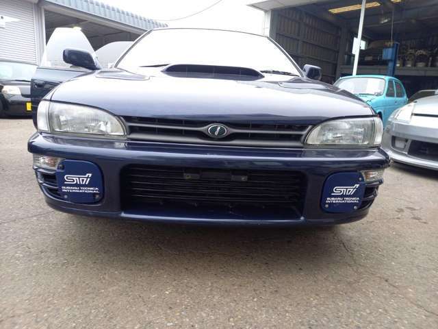 オプションでフロント大型フォグランプあります