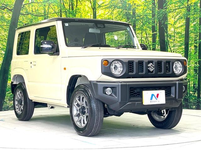 高透明度のガラス皮膜で撥水はもちろん、上質なツヤ・光沢を実現。紫外線や酸性雨から大切な愛車を保護し、色あせ・劣化を防止。「弾スプラッシュコート」、「弾プリミッサコート」からお選びいただけます。