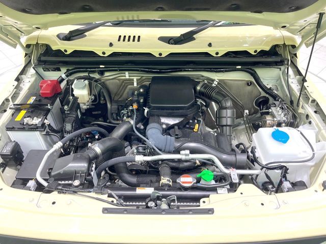 親切・丁寧な専門メカニックスタッフが応対！・車検・点検整備・事故等の修理などアフターサービスも安心。お車のカスタマイズもネクステージのサービススタッフまでご相談ください！