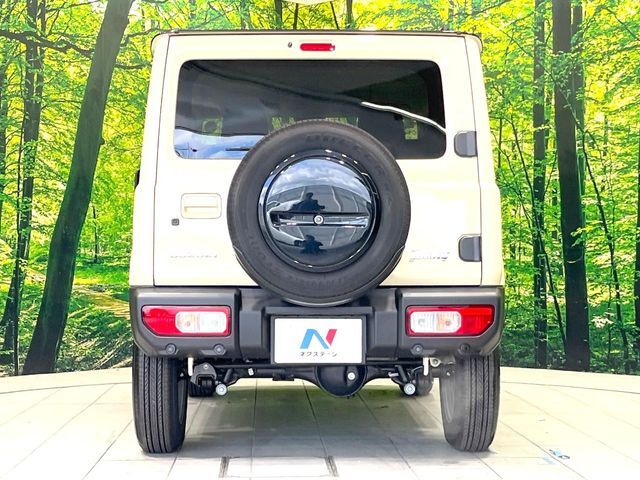 安心の最長10年・走行無制限保証（有償）をご用意。保証内容も充実はもちろん、無料点検＆オイル交換や、年中無休の全国・24時間ロードサービスも付帯されておりますのでご安心下さい。