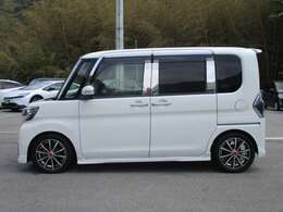 損保ジャパンの代理店ですので、万が一の事故も安心。任意保険は車を購入するときに見直しが必要です。プロのスタッフが金額や保証を含めてお客様の最善な保険内容を提案させて頂きます。