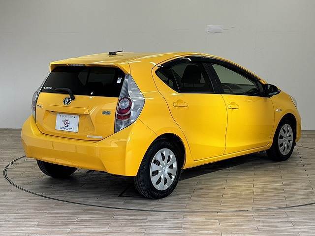 安心の指定工場完備。陸運支局に代わって車検（検査）を行うことができる工場です。そのため陸運局と同じ検査ラインを自社の工場に持ってい ます。国家資格整備士常駐、積載車もございます。