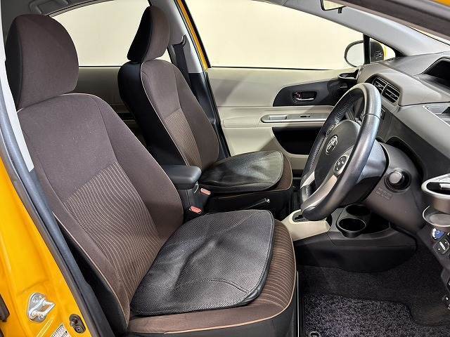 ブラックを基調とした、洗練されたインテリアは一見の価値あり。各種オプションも取り揃え「室内消臭」「室内クリーニング」も専門業者に委 託できます。