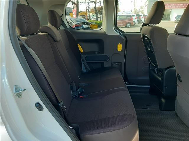 ■　後席　■　後席TVモニター（フリップダウンモニター、リアエンターテイメントシステム）！！の販売取付も行っております。