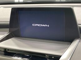 【メーカー純正ナビ】インテリアに溶け込むスタイリッシュな「専用設計」メーカーナビを装備♪視認性や操作性など基本性能にも優れ、より上質なカーライフをお楽しみいただけます。