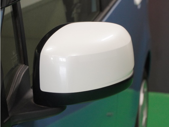 【プロのメカニック多数在籍】ホンダカーズ鳥取には店舗併設の整備工場がございます。購入されてからのお手入れも当店にお任せください。