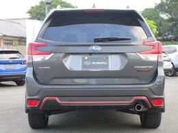 認定U-carには2年間走行距離無制限の「SUBARU安心保証」が付きます。全国のディーラーで保証修理が受けられます。更に、プラス3年の最長5年までの有料延長保証がございます。