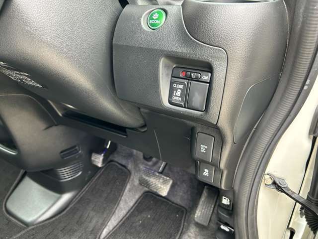 当社大通りに面してないため少し分かりにくいかと思いますが、お気軽にお問合せくださいね。0774-21-8010　ナビで来られる場合は住所にて検索いただければ、ピンポイントで来れますよ。宇治市槙島町吹前28-5です。