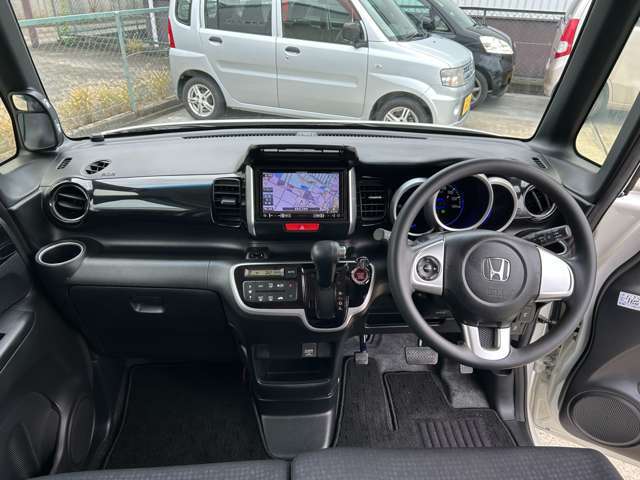 オートローン　自由に返済が設定できる便利なローン！キツイときには少なく設定、少し余裕が出来たら多い目の設定お客様のお財布に合わせて決められますよ。お気軽にお問合せくださいね。0774-21-8010