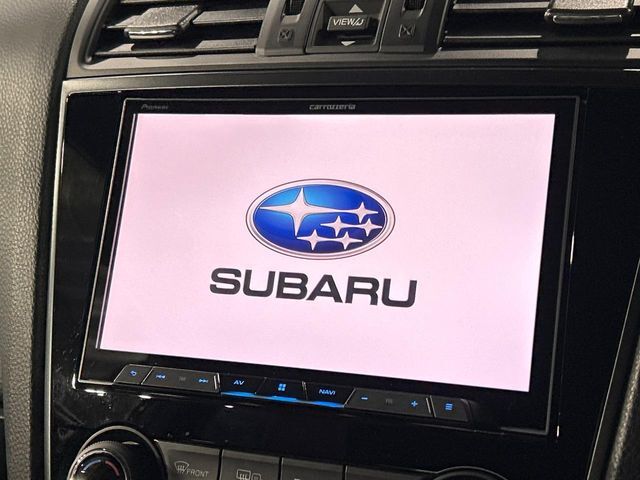 【純正8型ナビ】人気の純正ナビを装備。オーディオ機能も充実しており、Bluetooth接続すればお持ちのスマホやMP3プレイヤーの音楽を再生可能！毎日の運転がさらに楽しくなります！！