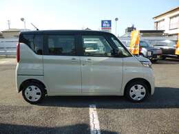 右側面からです