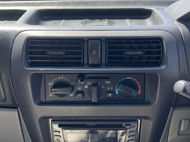 有限会社新堀自動車　スズキ自販吹上鹿児島県日置市吹上町中原2645フリーダイヤル　0078-6002-858932営業時間　09:00～18:00 定休日/無　（GW、お盆期間、年末年始）