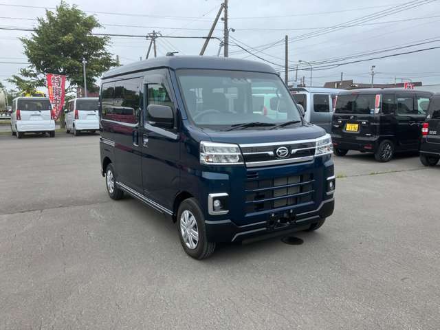 スズキ・ダイハツのサブディーラーとして全国販売優秀の実績！オールメーカーの軽未使用車・中古車はもちろんのこと、コンパクトカー・エコカーなどの普通車も豊富に在庫を取り揃えています！