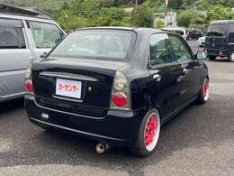 お客様からのご要望にお応えして低燃費軽自動車その中でも室内の広い車種を中心に各メーカーを取り揃えております。