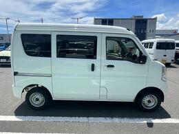 先行車発進お知らせ機能・ふらつき警報機能を搭載。