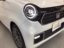 【LEDヘッドライト】ディスチャージヘッドライト（HID）と同等の明るさで、夜道や雨天走行が明るく視界良好！！　フォグライトも装備で、安心感さらにUPです♪安心ドライブを楽しんで下さい♪