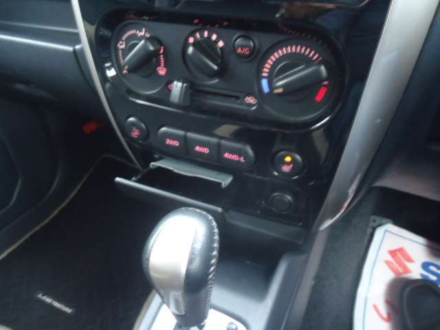 シートヒーター＆ミラーヒーター付き＾0＾