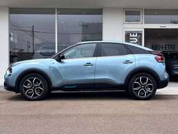 輸入車の事をあまり詳しくない、女性やご年配の方にも親切＆分かりやすいご説明を致します。もちろん運転免許を取って間もない初心者の方も大歓迎です。ご不明な点や分からない事は、お気軽に何でもお聞き下さい！