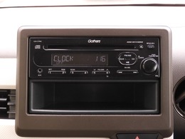 CDオーディオが装着されております。音楽を聴きながらドライブをお楽しみください。