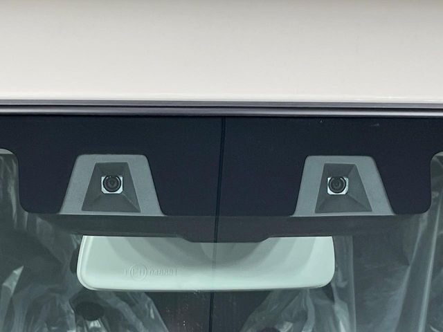 【スズキ　セーフティサポート】走行中に前方の車両等を認識し、衝突しそうな時は警報とブレーキで衝突回避と被害軽減をアシスト。より安全にドライブをお楽しみいただけます。