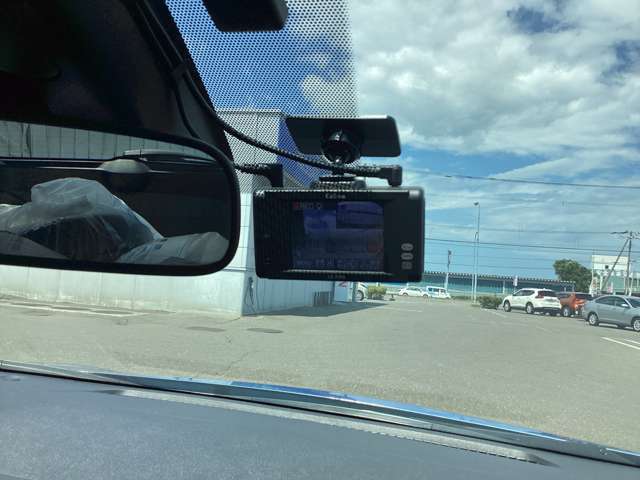 日産の中古車は保証が充実しております。全車”ワイド保証””ワイド保証ライト”が付いております。駆動系・電装系パーツなど、油脂類・消耗品を除く殆どの部品が保証対象です！